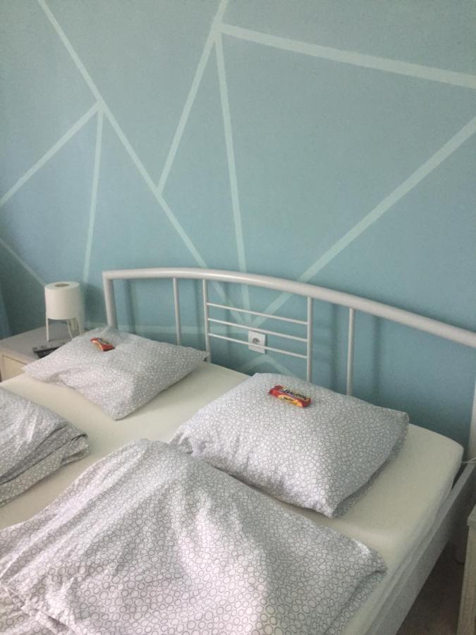 Lelle-Kert Apartman 02 Балатонлеле Екстериор снимка